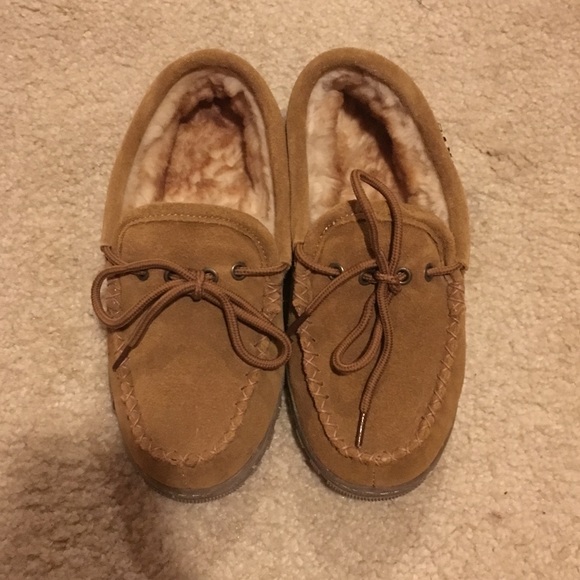Woman's RJ's Fuzzies moccasins - Picture 5 of 7